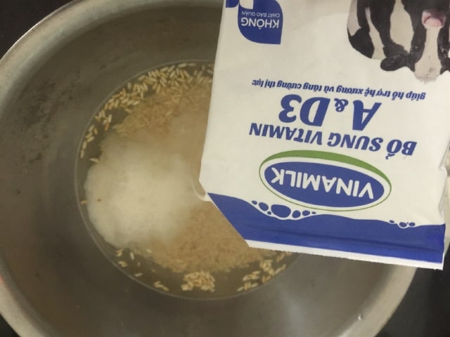 ngâm gạo với sữa