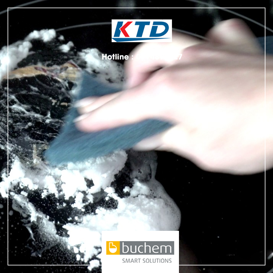 Qua màu nhựa, vệ sinh nòng trục vít với VP 1026