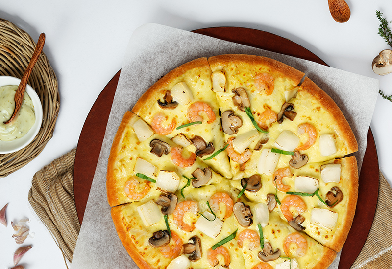 Pizza Gà Nướng Dứa