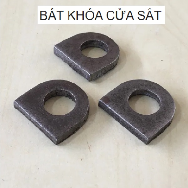 Bát khóa cửa
