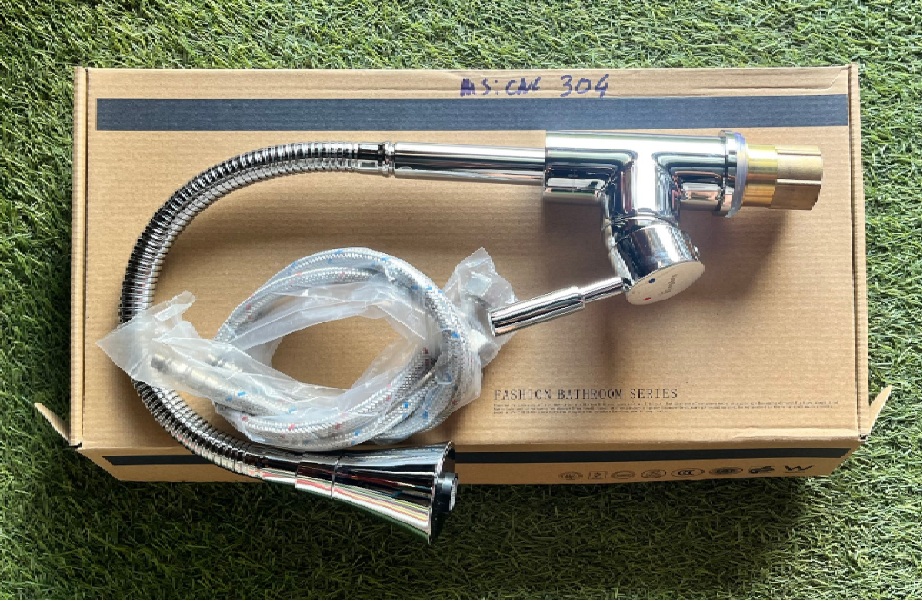 Vòi rửa chén nóng lạnh