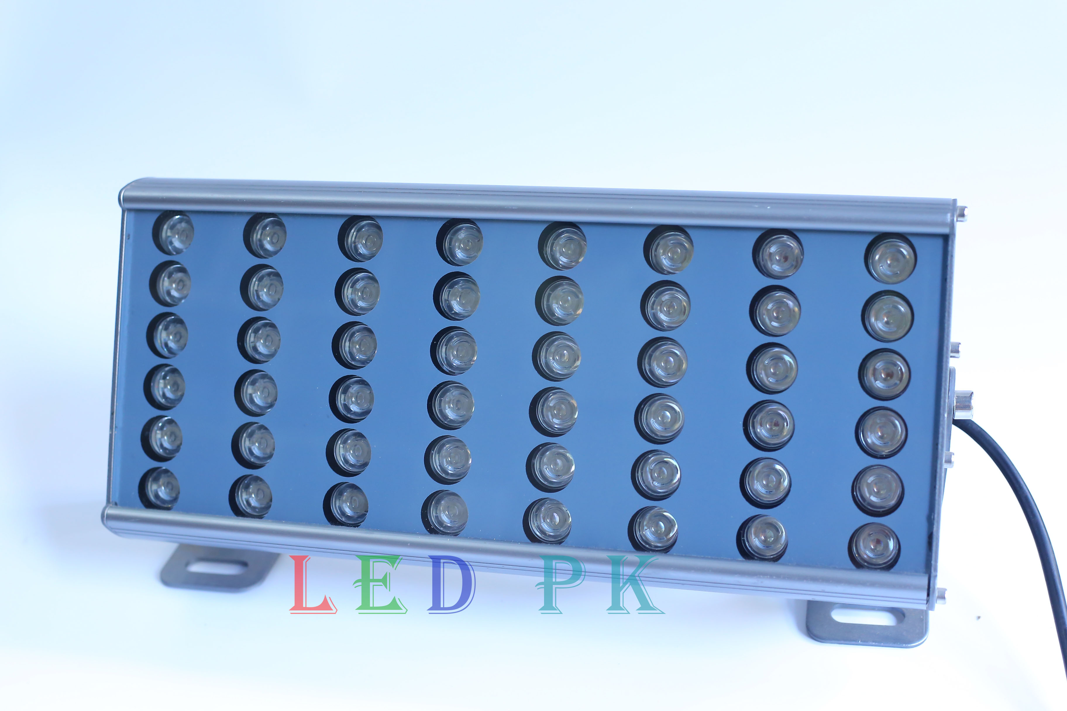 ĐÈN PHA 48W RGB
