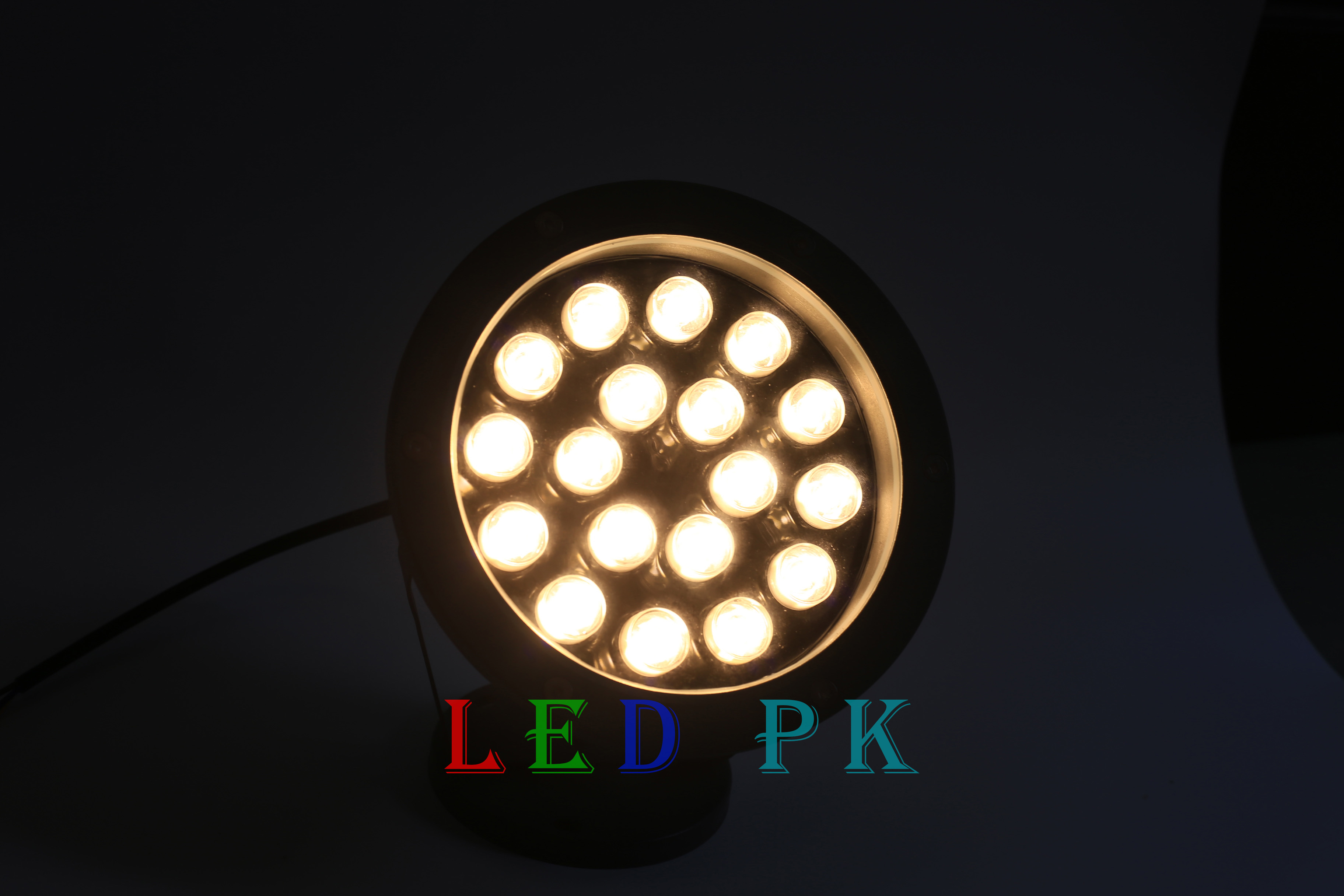 Đèn chiếu cây 12w Trắng Ấm