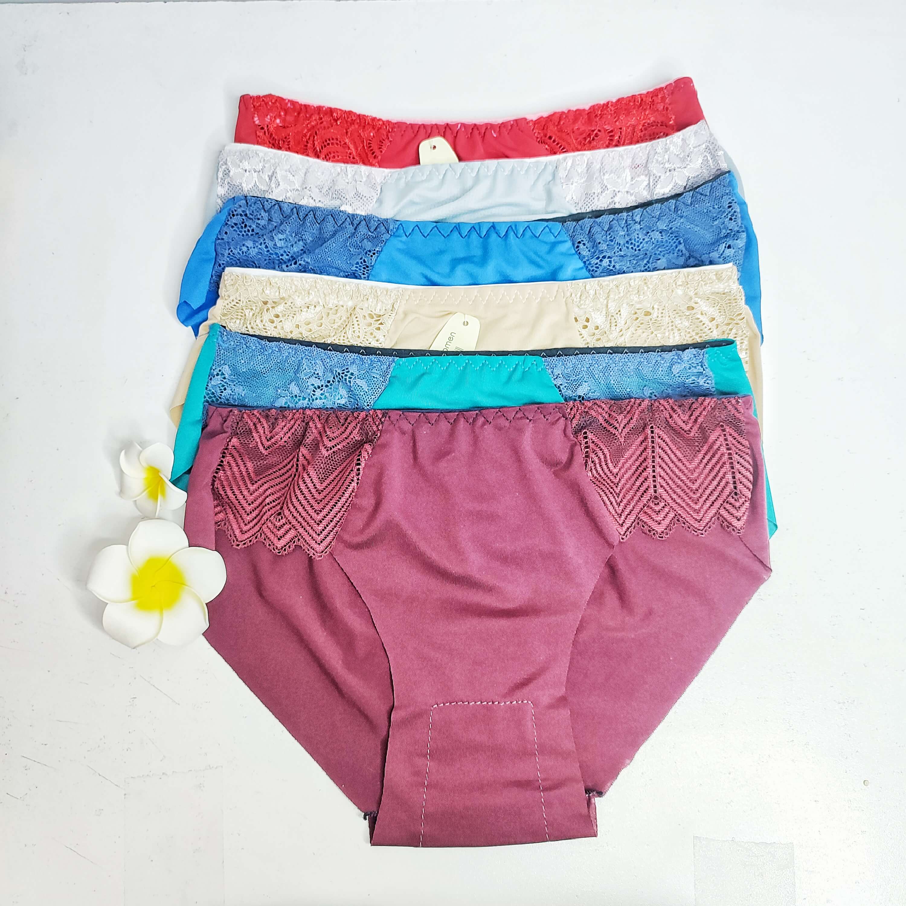 [Mã S23] Quần Lót Nữ Thun Lạnh Phối Ren 2 Bên Nữ Tính Mềm Mại FREESIZE (GIAO MÀU NGẪU NHIÊN)