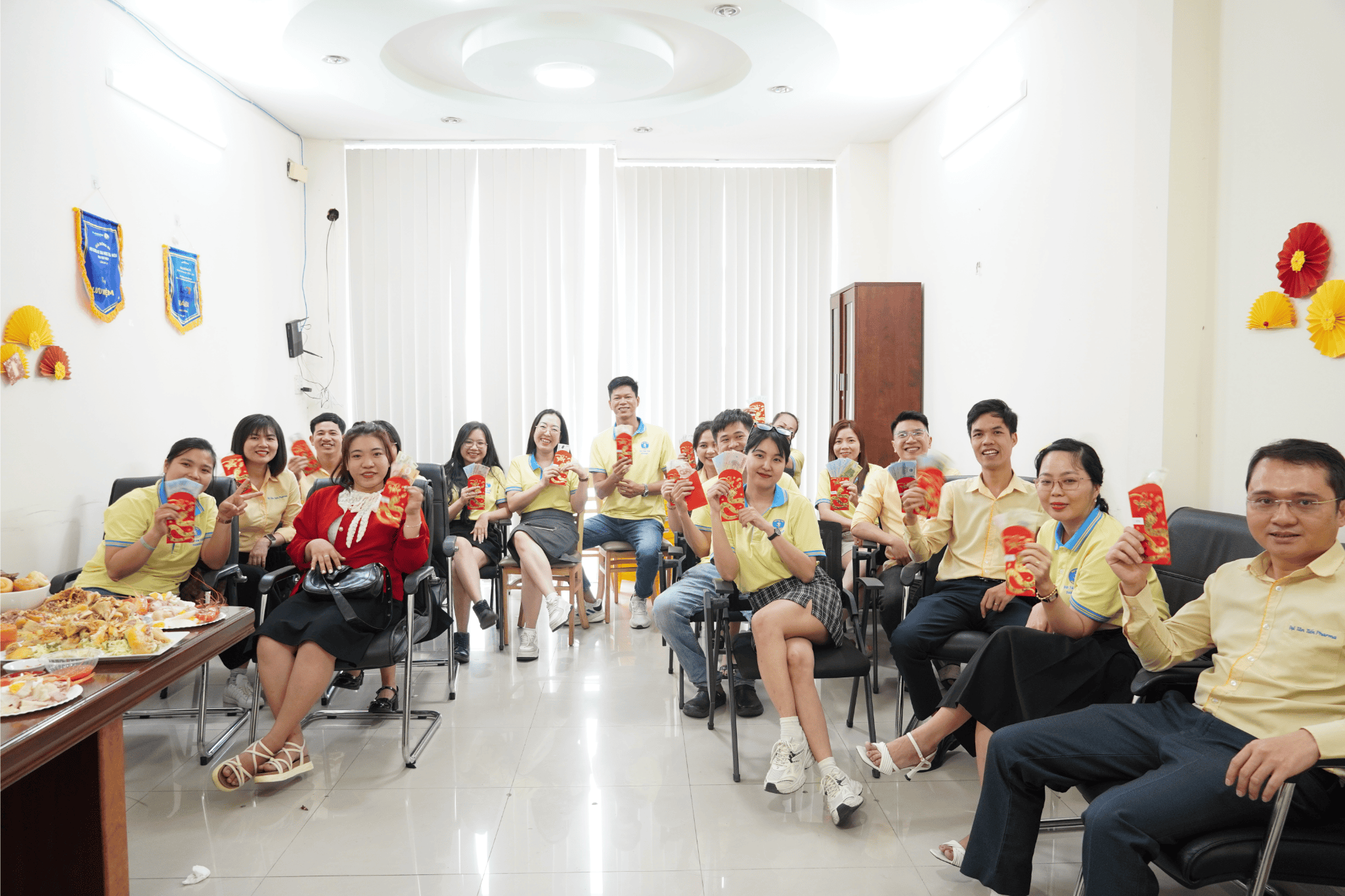 TÂN NIÊN 2025 TẠI ĐẠI TÂN TIẾN PHARMA CÓ GÌ HOT?