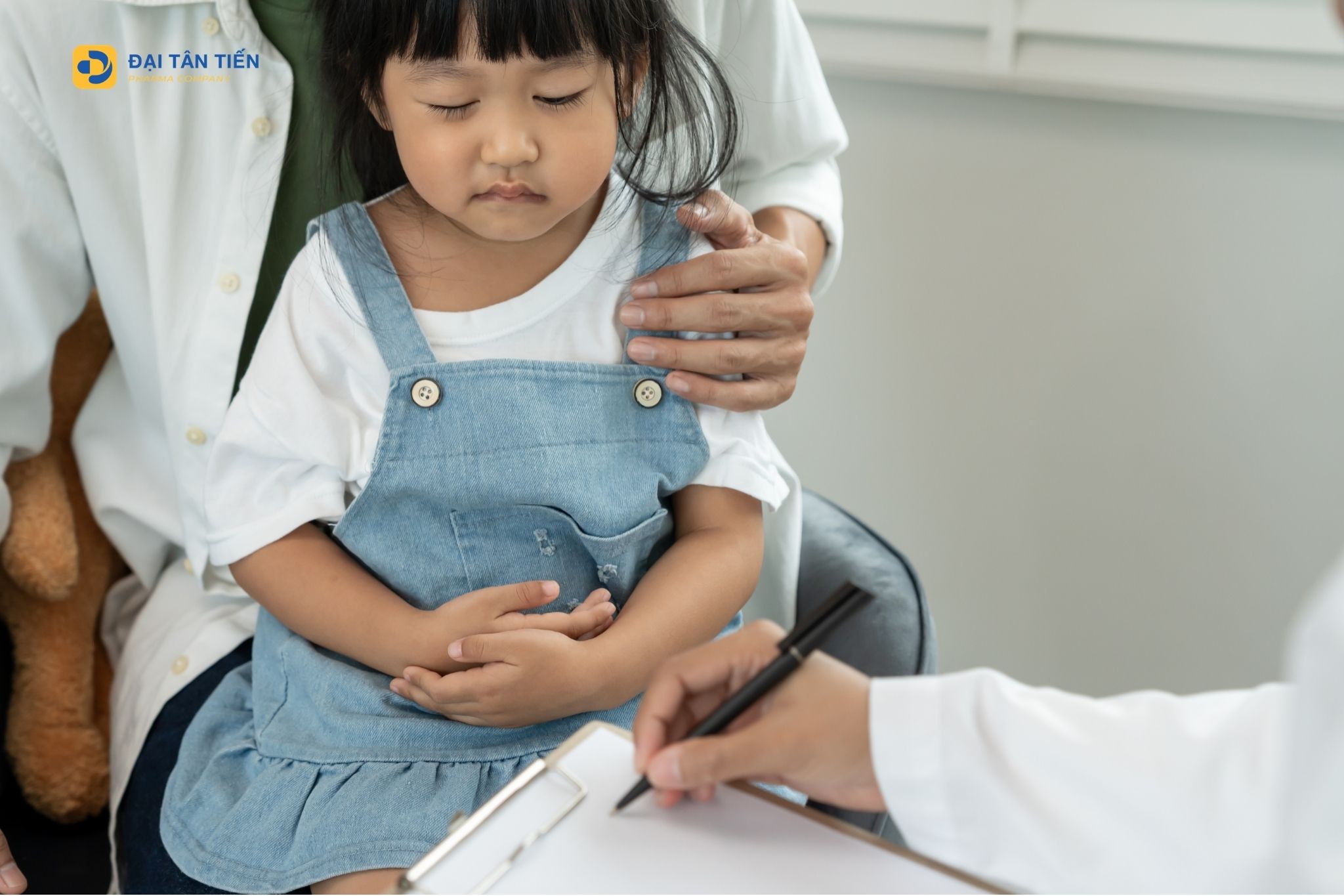 Kháng sinh ảnh hưởng hệ vi sinh trẻ nhỏ như thế nào?