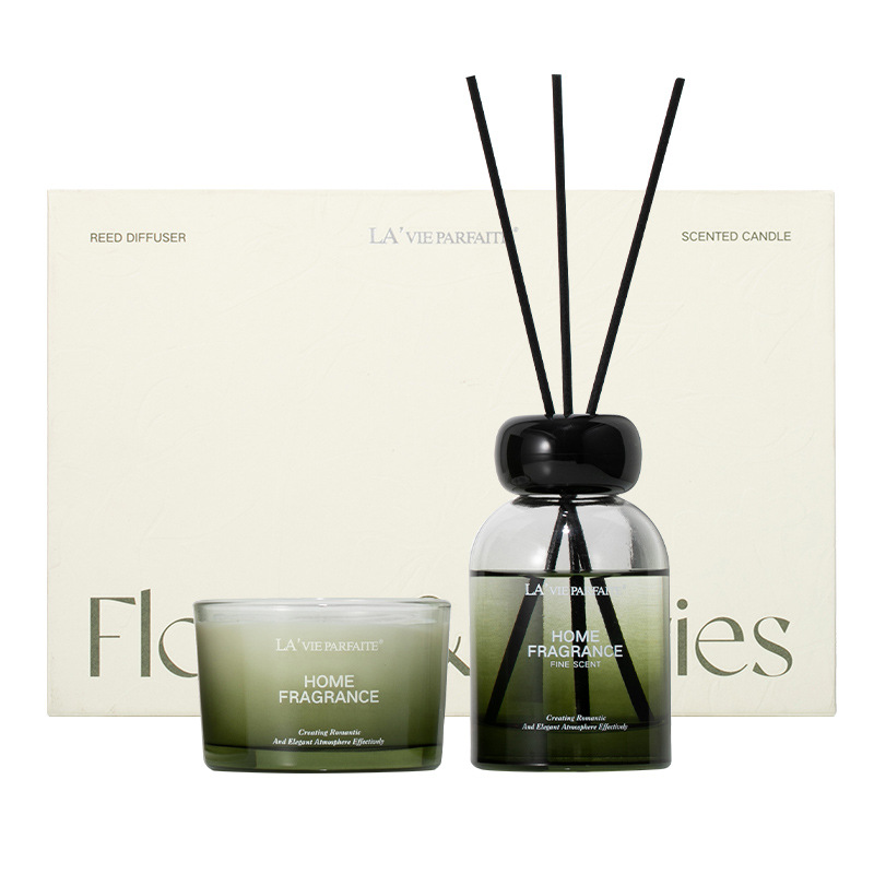 Set tinh dầu+nến La'vie Parfaite Flowers & Stories-BL