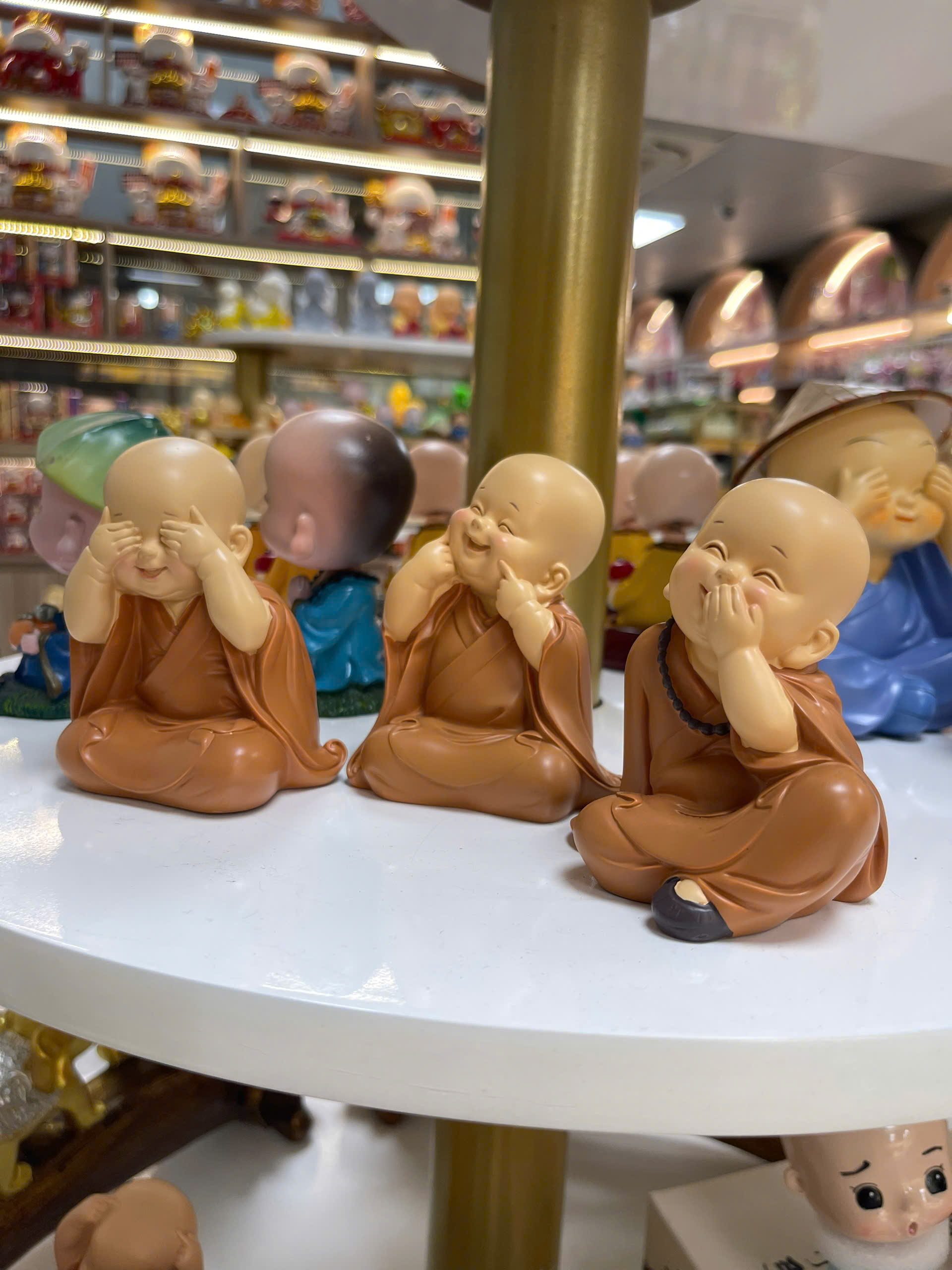 Bộ 3 chú tiểu ngồi 1034-3 trung-NĐ