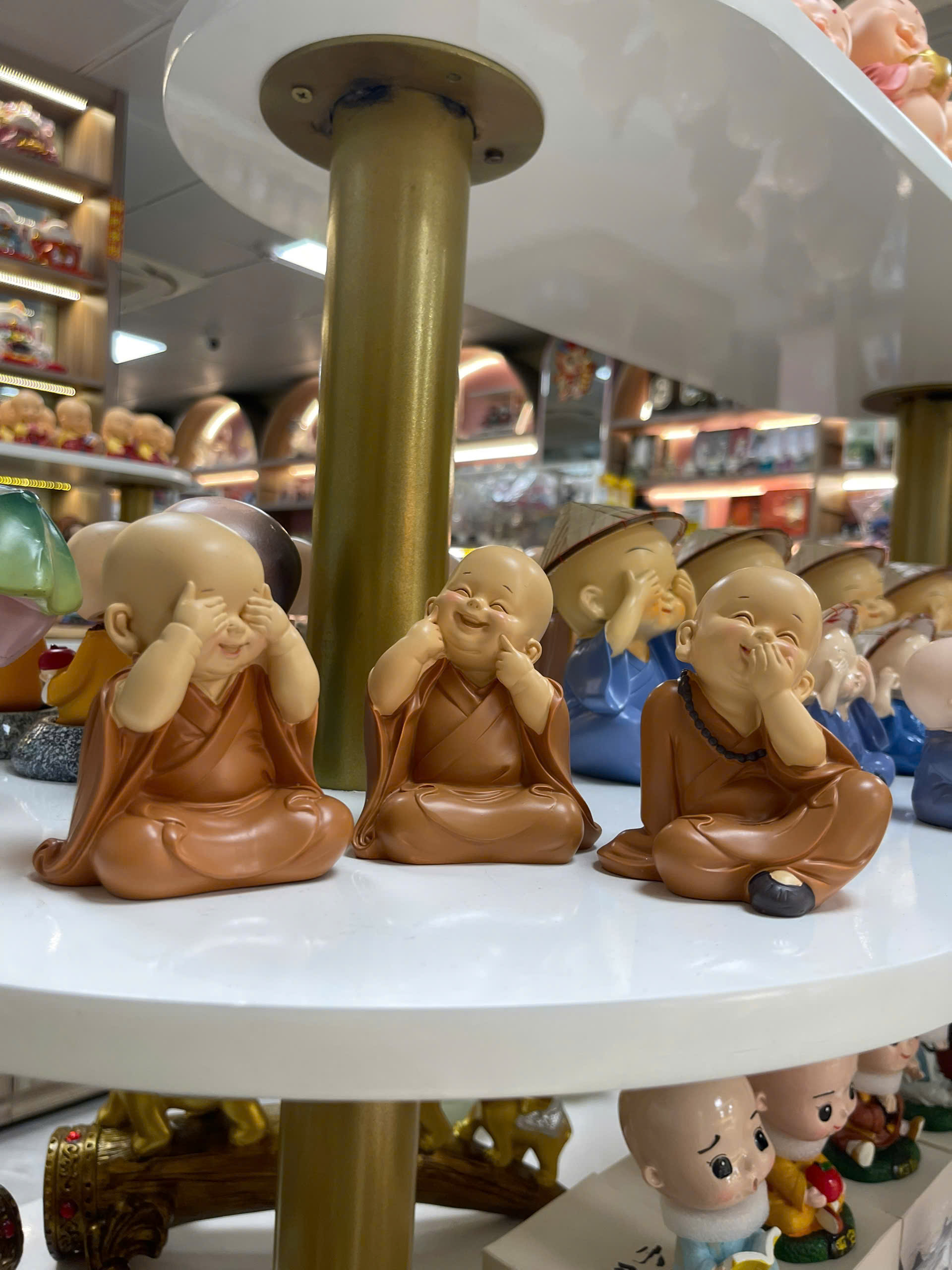 Bộ 3 chú tiểu ngồi 1034-3 trung-NĐ