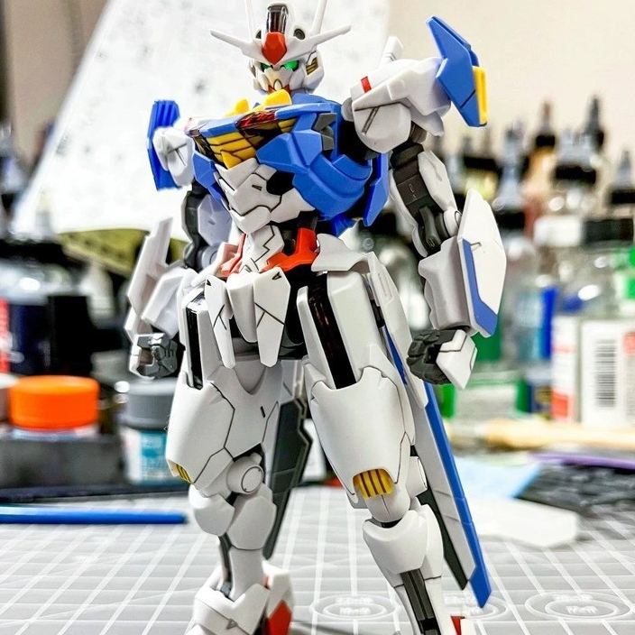 Mô hình Robot Gundam Fengling HG 1/144 Chất liệu nhựa siêu đẹp