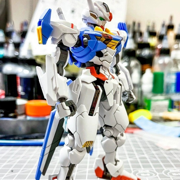 Mô hình Robot Gundam Fengling HG 1/144 Chất liệu nhựa siêu đẹp
