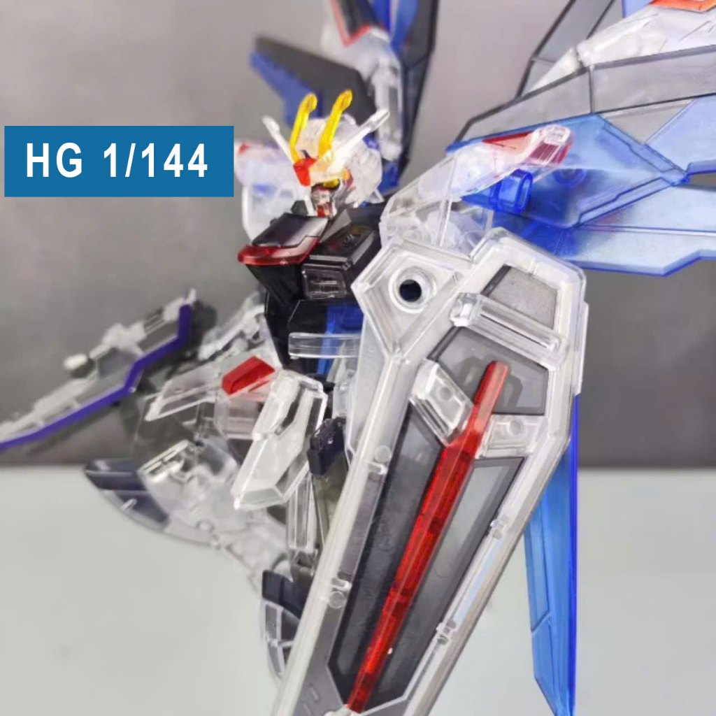 Mô hình Robot Gundam Gunpla Freedom Clear Color Base Limited HG 1/144 phiên bản nhựa trong Chất liệu nhựa siêu đẹp