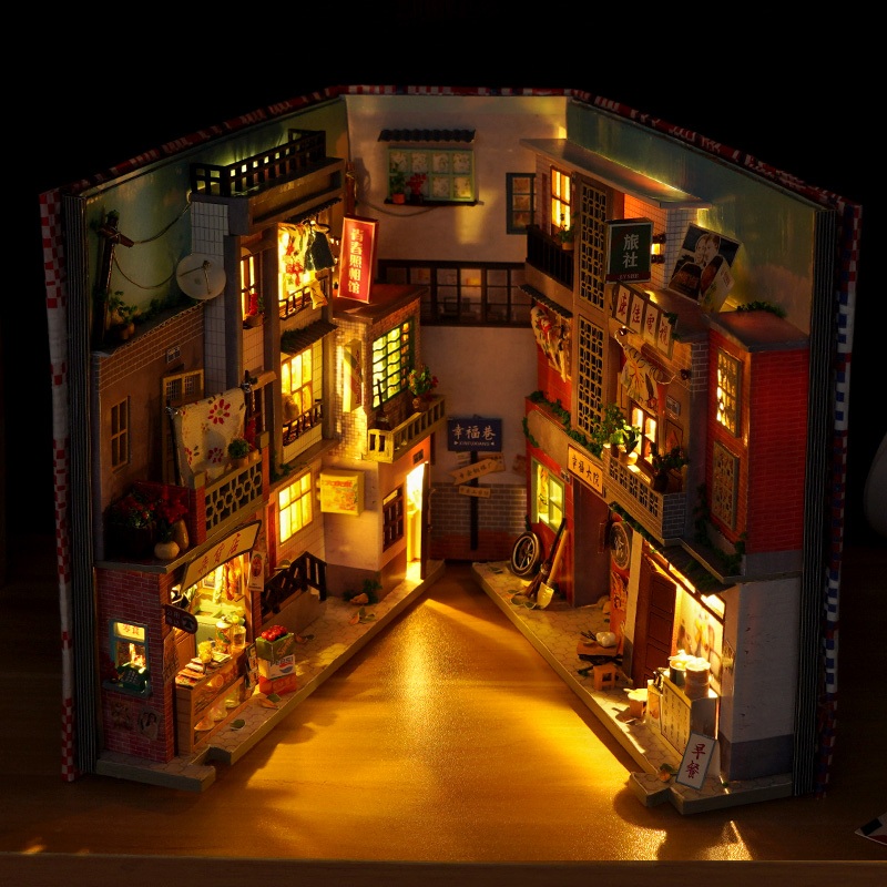 Mô hình 3D Book Nook Mẫu Hẻm Sakura,Noel Tự Làm bằng gỗ. Trang Trí Kệ sách, quà tặng sinh nhật Book Nook DIY TC25