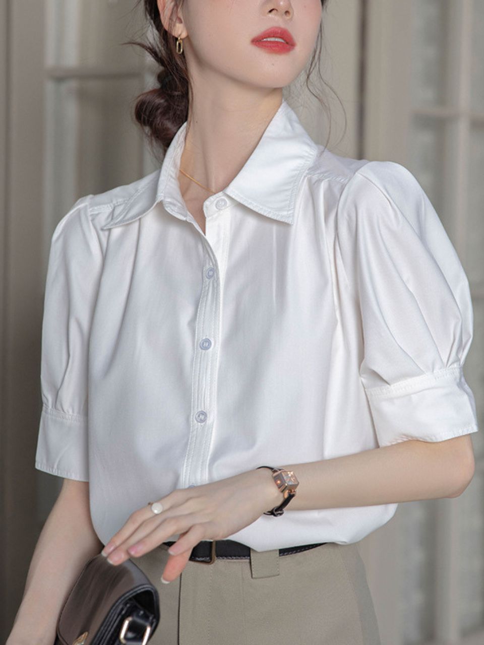 Áo sơ mi trơn cộc tay phong cách kiểu Pháp hai màu thich hợp công sở D438240