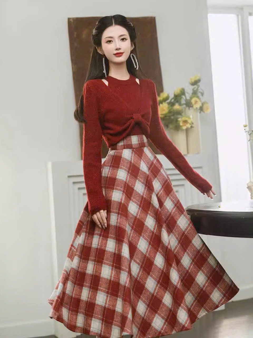 Set áo len nơ đỏ cổ điển và váy váy caro dáng dài 