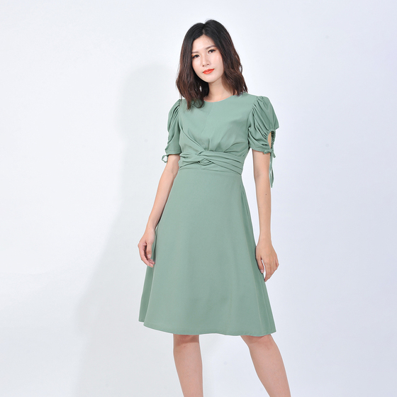 Giảm giá Váy đầm nữ xòe chiết ly cổ chéo vai cao cấp thời trang nữ phù hợp  đi tới sự kiện tiệc đi chơi phố  BeeCost