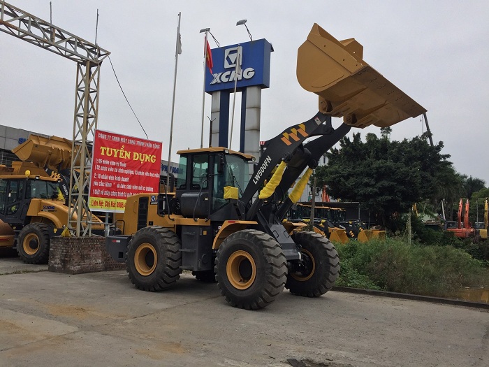 bang-gia-may-xuc-lat-xcmg-lw500fn-tai-ha-noi-nam-2021