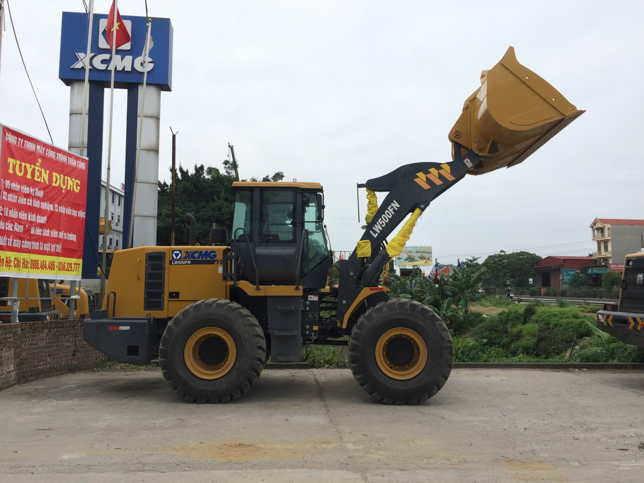 may-xuc-lat-xcmg-lw500fn-gau-3-m3