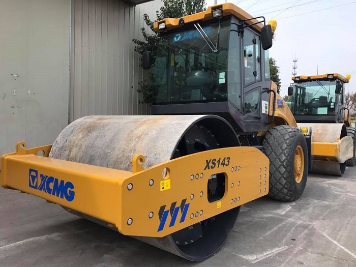 xe-lu-rung-xcmg-xs143-tu-trong-14-tan