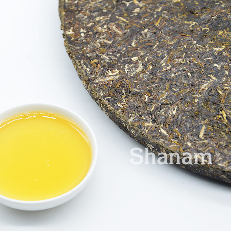 Trà Vàng - Bánh Trà Sống 2021 Yên Bái 1 TÔM - 3 LÁ 300G Btr
