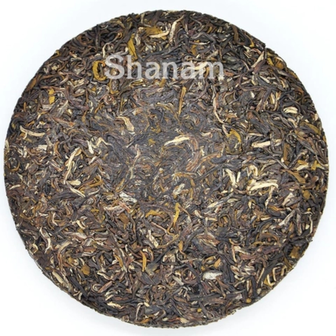 TRÀ VÀNG - BÁNH TRÀ SỐNG 2025 YÊN BÁI 1 TÔM - 3 LÁ 300G BTR