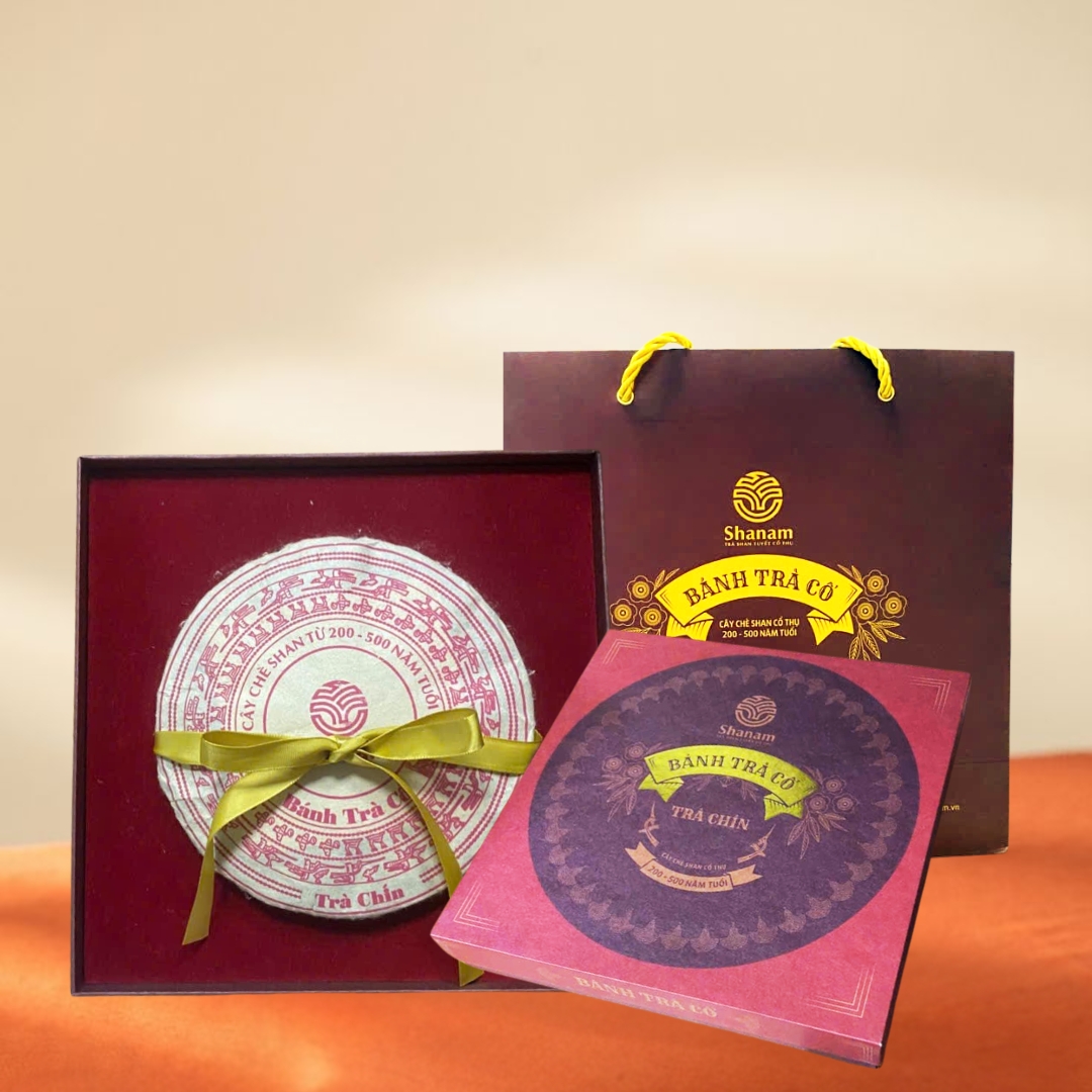 TRÀ VÀNG - BÁNH TRÀ CHÍN 2022 YÊN BÁI 1 TÔM - 3 LÁ 300G BTR
