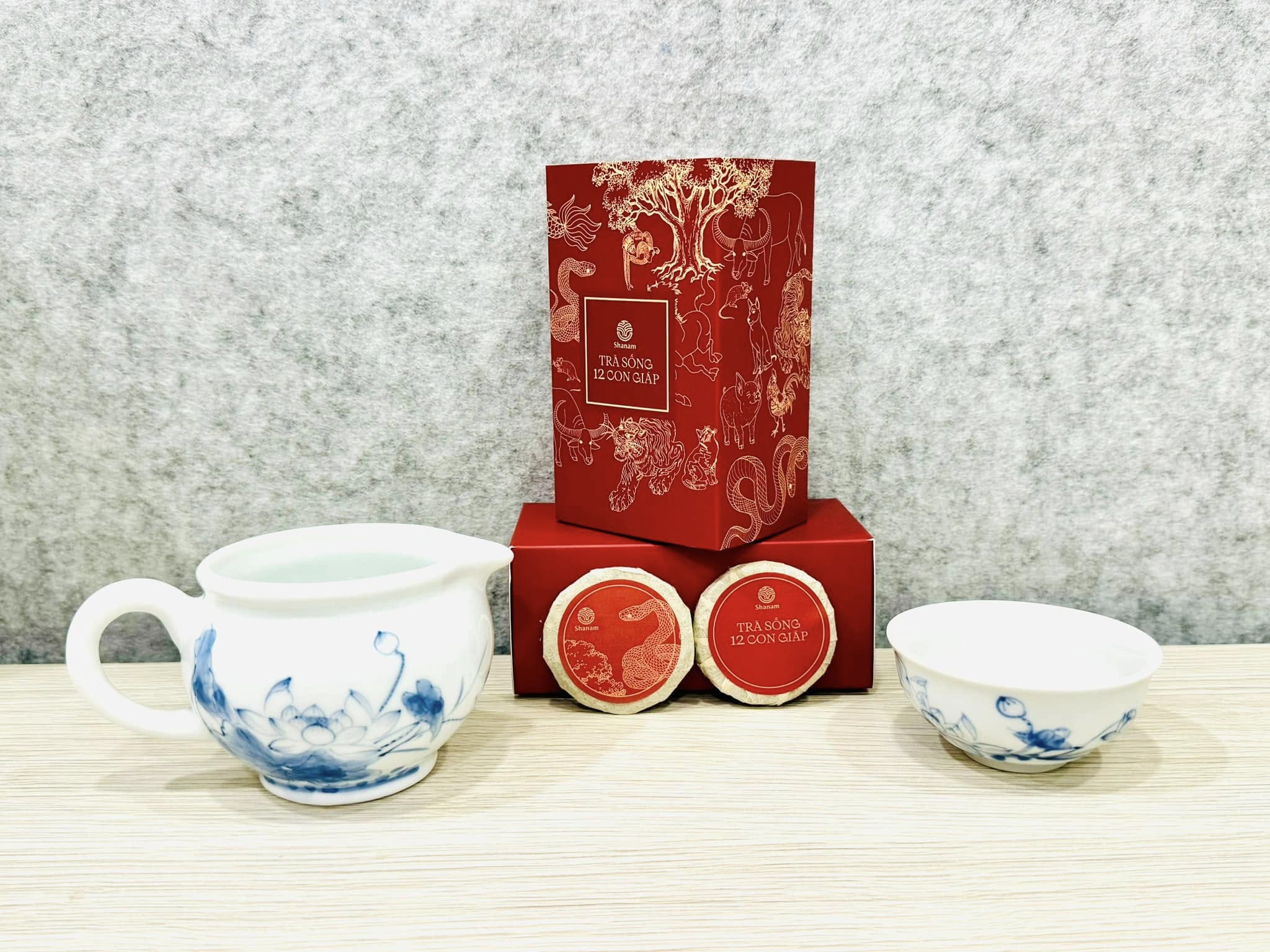 TRÀ VÀNG - BÁNH TRÀ SỐNG YÊN BÁI 1T-3L HỘP 12 CON GIÁP 10G