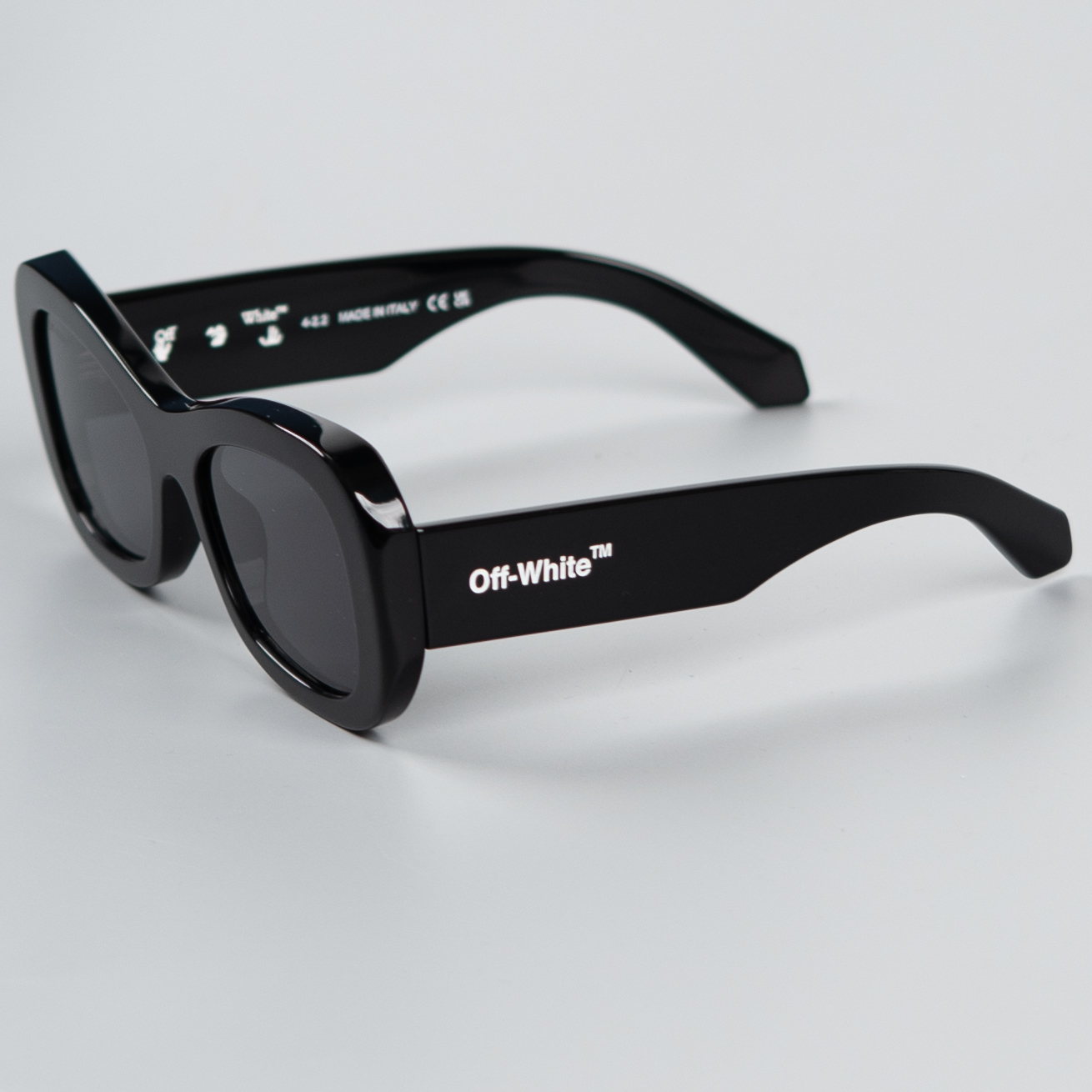 Off-White Pablo OERI040 Oval Sunglasses