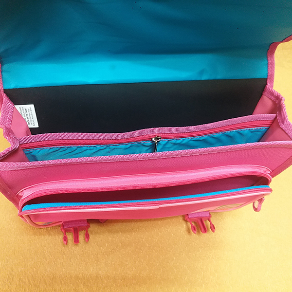 Cặp học sinh cấp 1 HAMI