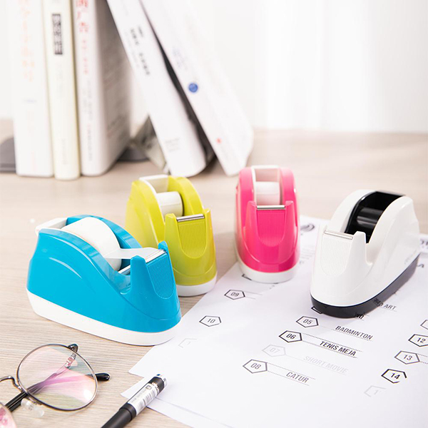 Cắt băng dính Deli 808