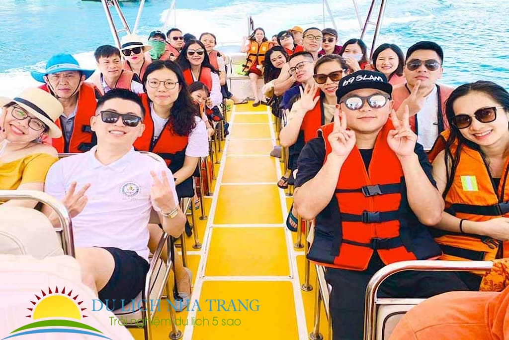 tour 4 đảo Nha Trang