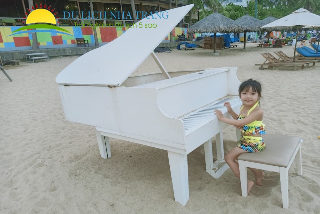 Happy Beach Nha Trang