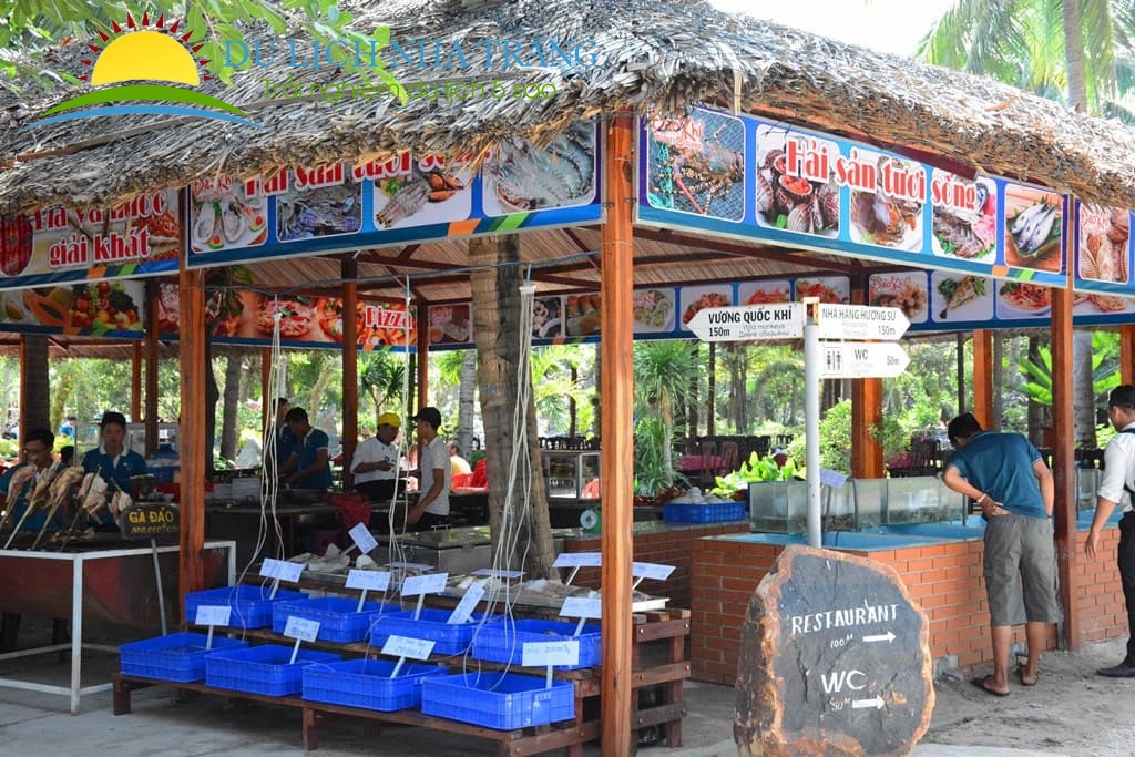 Tour Đảo Khỉ Suối Hoa Lan 1 ngày