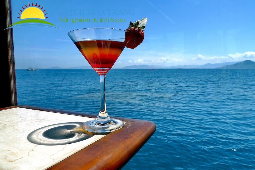 Tour Du thuyền Nha Trang - Emperor Cruises - gói tiêu chuẩn