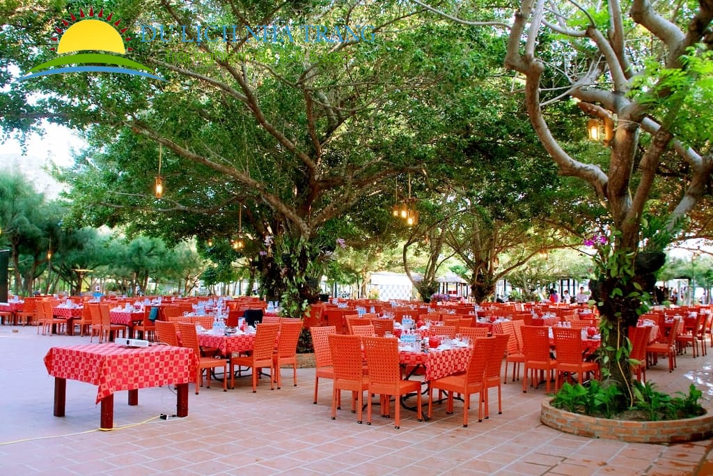 Tour Đảo Khỉ Suối Hoa Lan 1 ngày