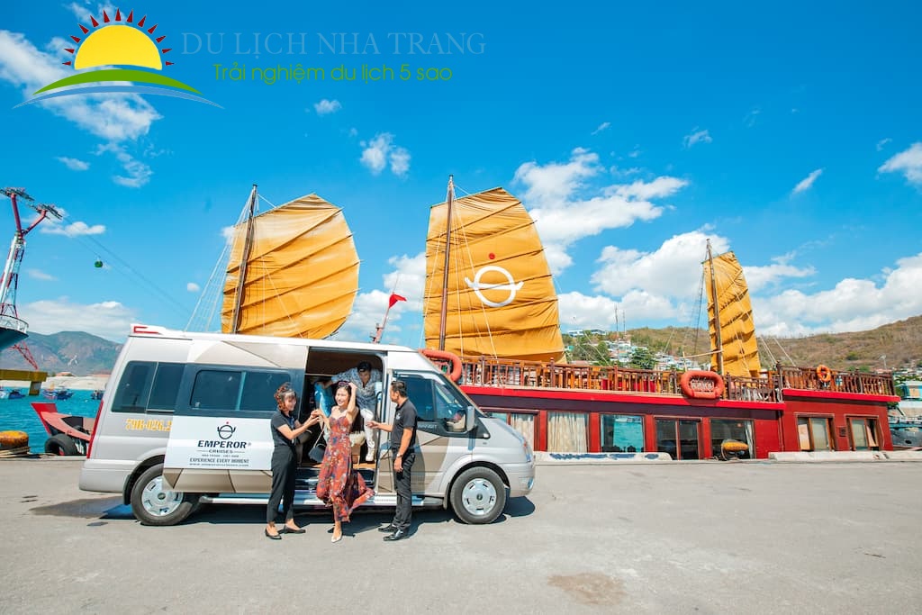 Tour Du thuyền Nha Trang - Emperor Cruises - gói tiêu chuẩn