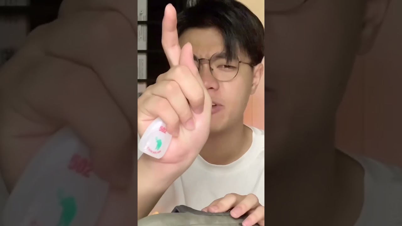 So sánh keo dán giày siêu bền chuyên dụng và keo hình con voi nhưng dán dép | TRƯỜNG TRUE #shorts