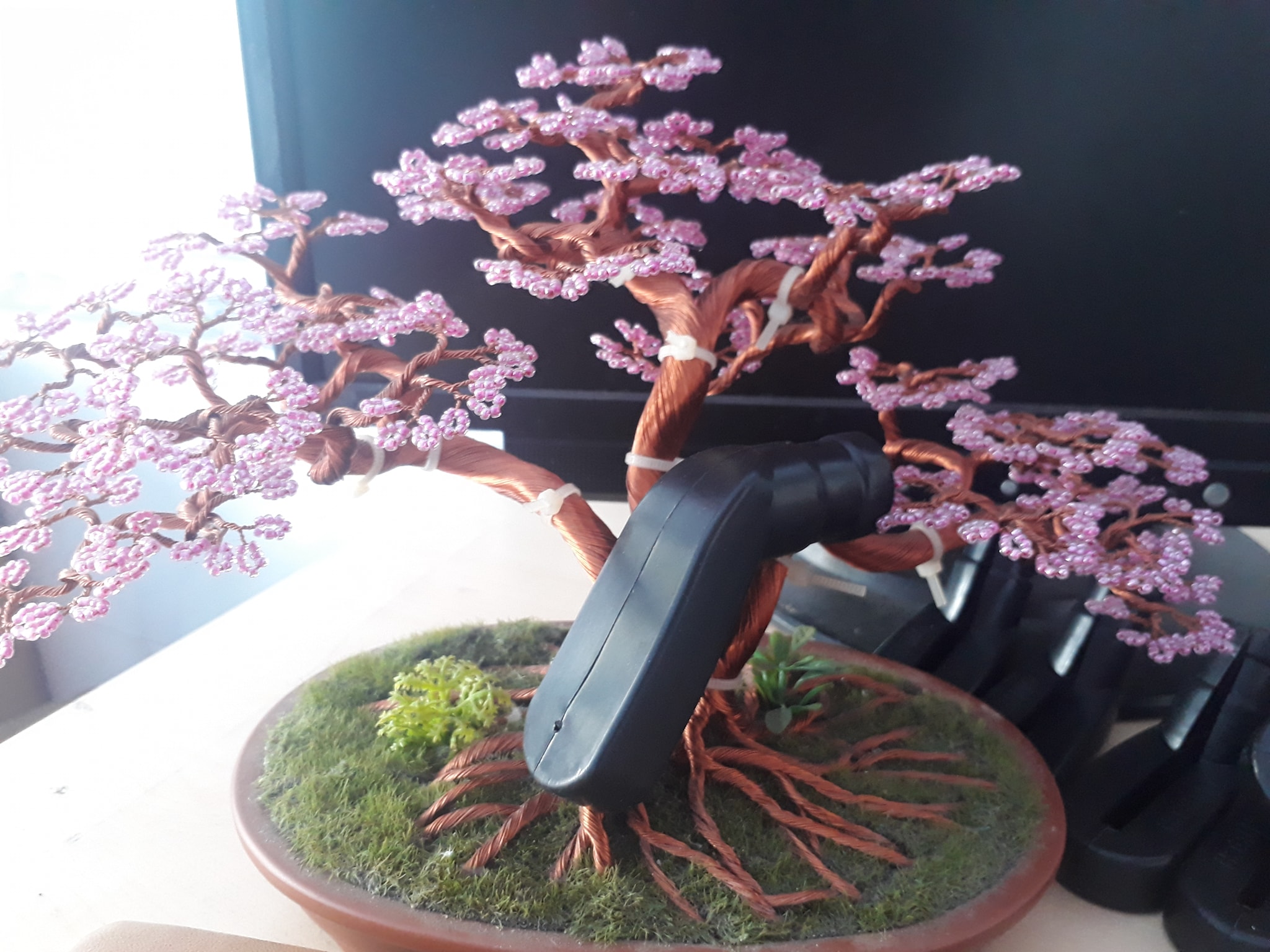 op-cao-su-lot-chan-chong-xe-may-day-rut-chong-tray-nen