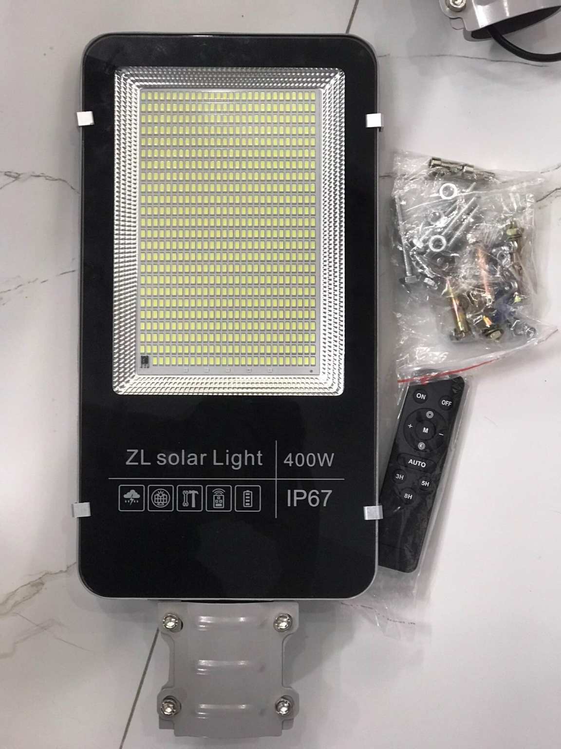 Đèn Đường Bàn Chải SOLARLED 400W – Giải Pháp Chiếu Sáng Hiệu Quả Cho Đường Phố