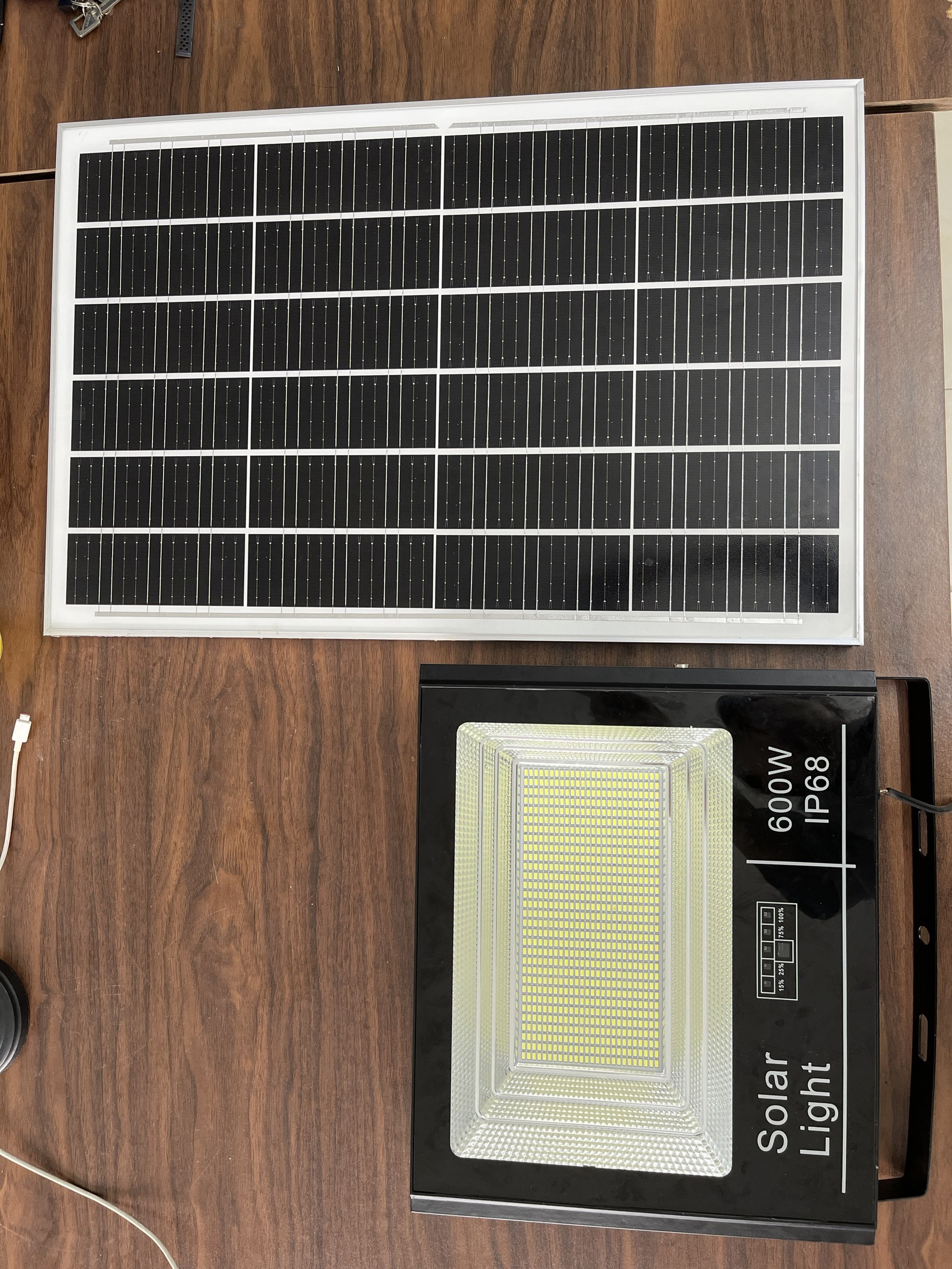 Đèn pha NLMT 600W SOLARLED