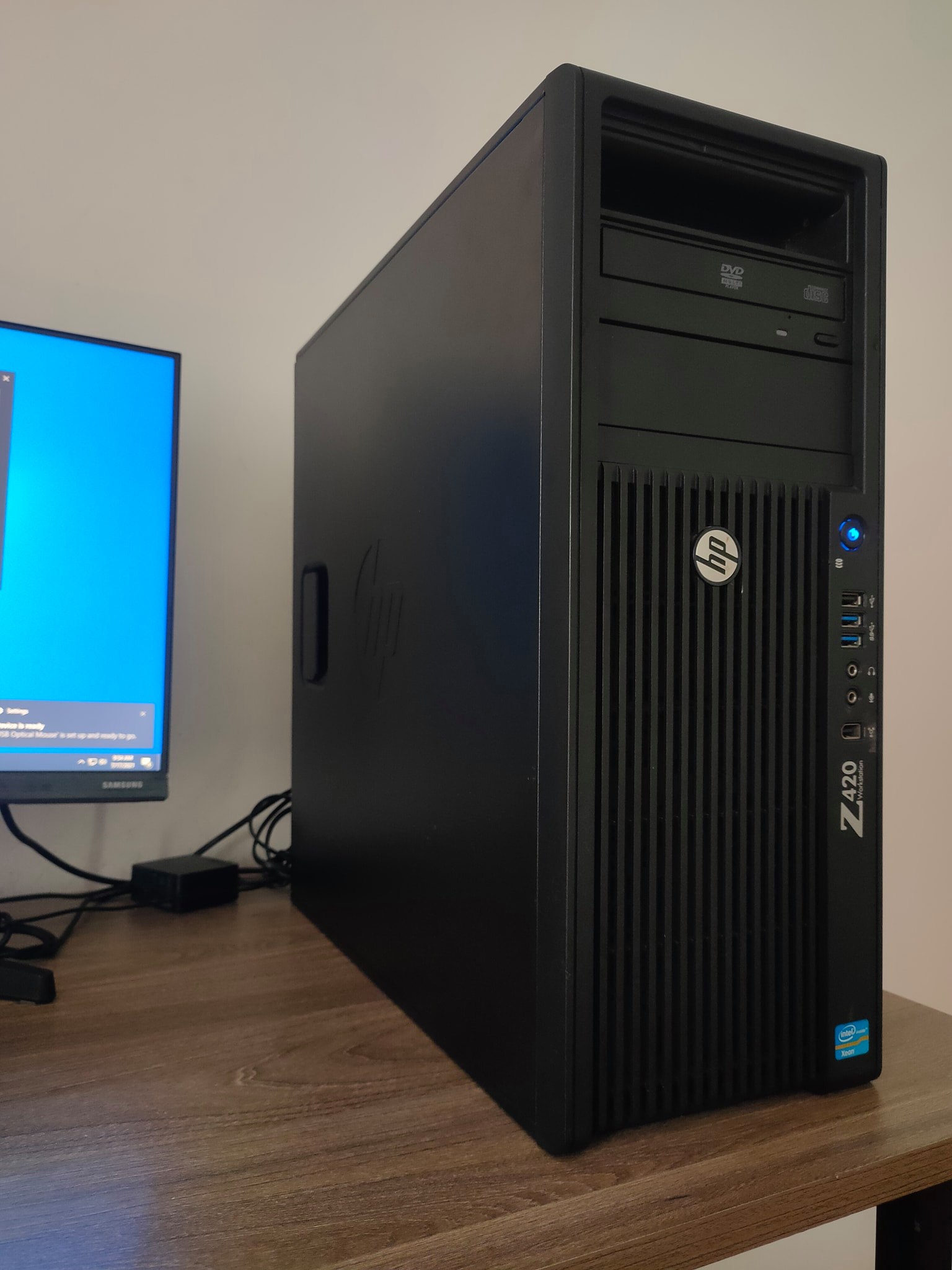 may-tram-workstation-hp-z420-chipset-intel-c602-8-khe-cam-ram-ddr3-cu