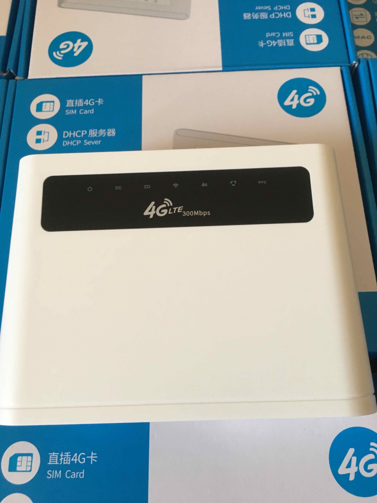 bo-phat-wifi-tu-sim-4g-zte-rs09-co-cong-lan-truy-cap-32-thiet-bi