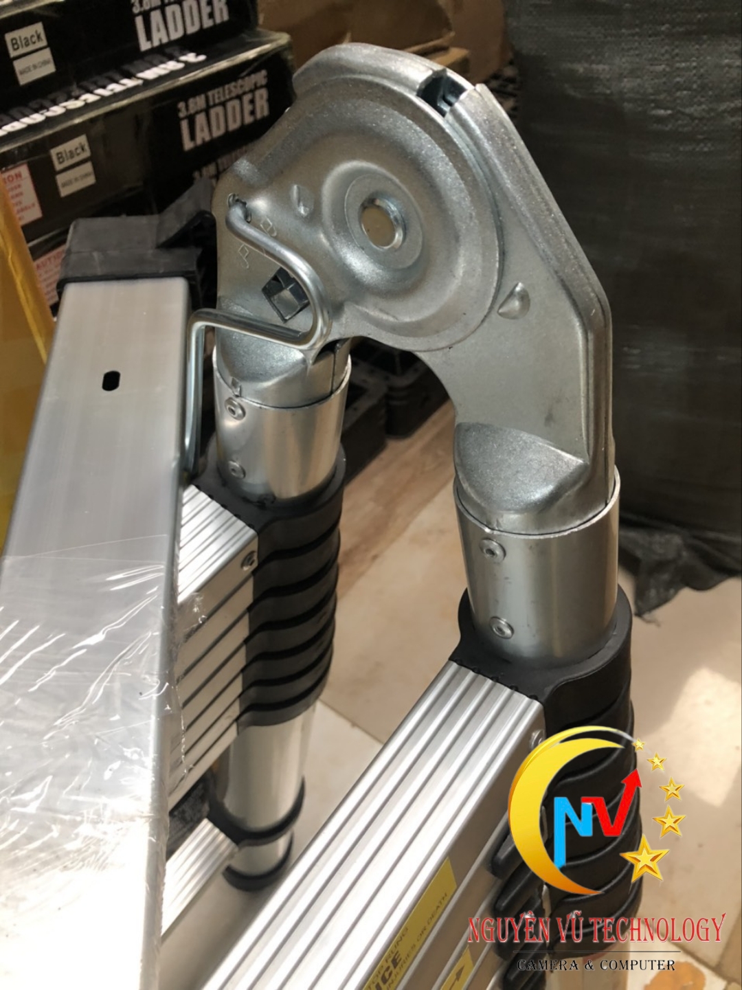 Thang nhôm rút đơn BK-38 ,thang nhôm rút đơn màu đen 3m8