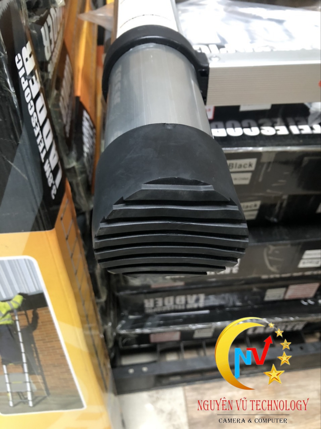 Thang nhôm rút đơn BKVINA BK-44, thang rút nhôm màu đen 4m4