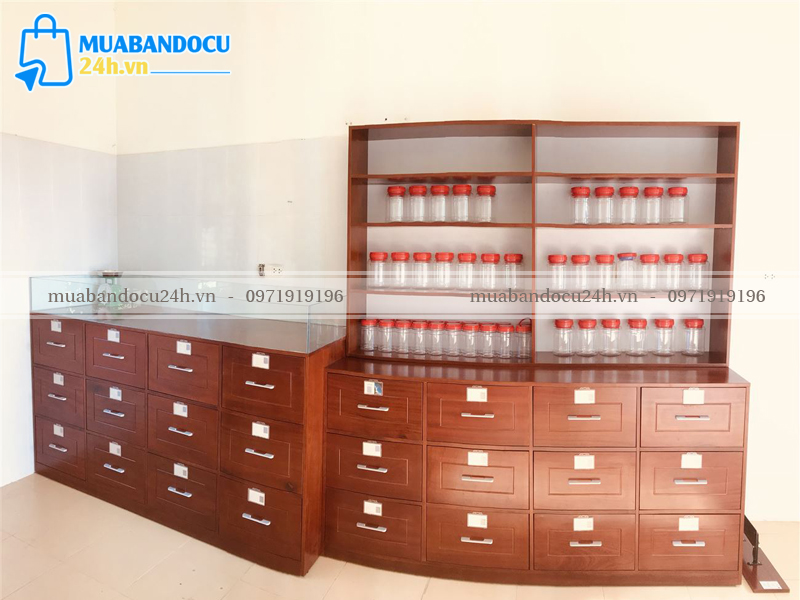 TỦ THUỐC ĐÔNG Y CŨ VÀ NHỮNG THÔNG TIN VỀ CÁCH LỰA CHỌN