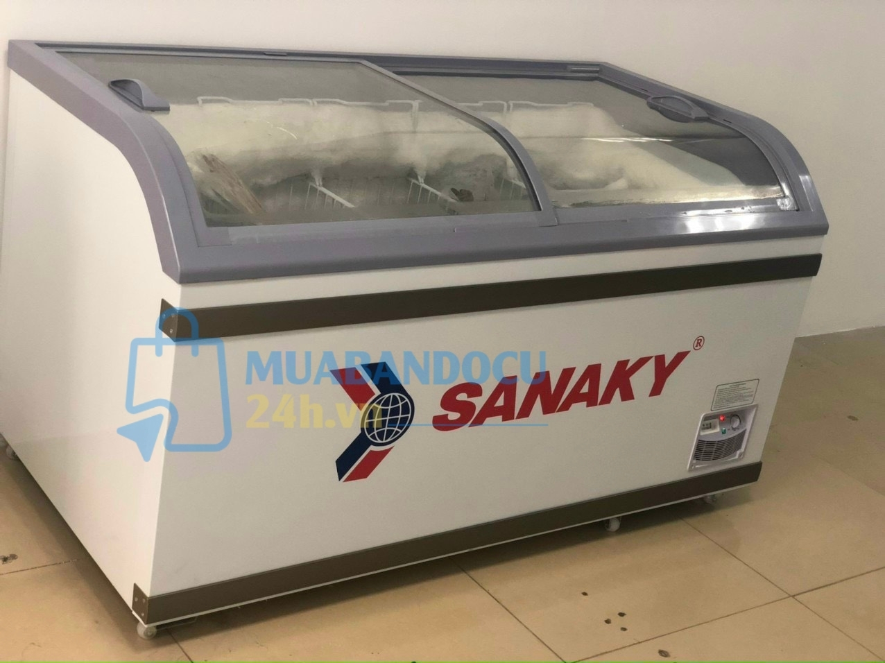 Tủ đông Sanaky 800 lít VH-8088K mới 90%