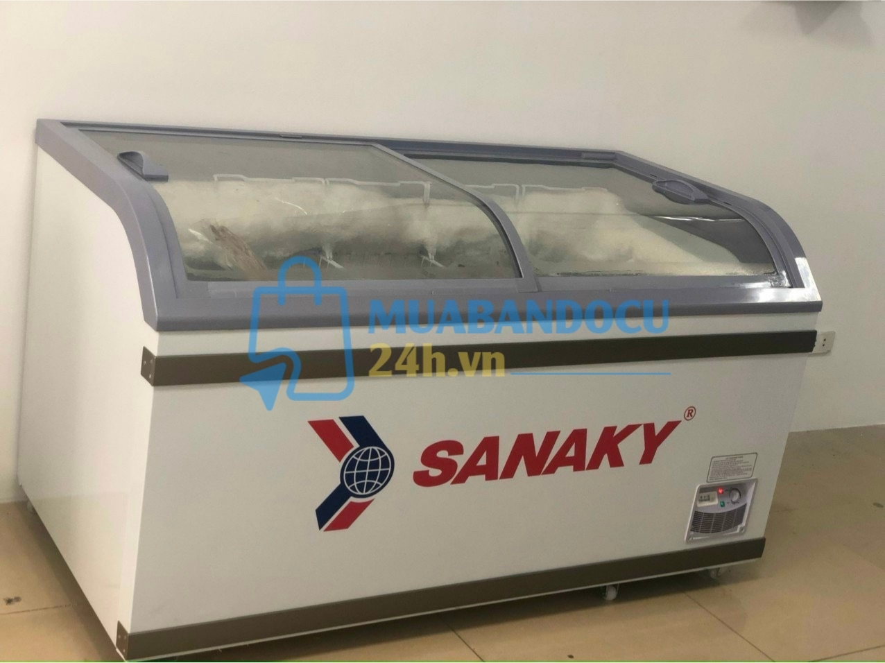 Tủ đông Sanaky 800 lít VH-8088K mới 90%