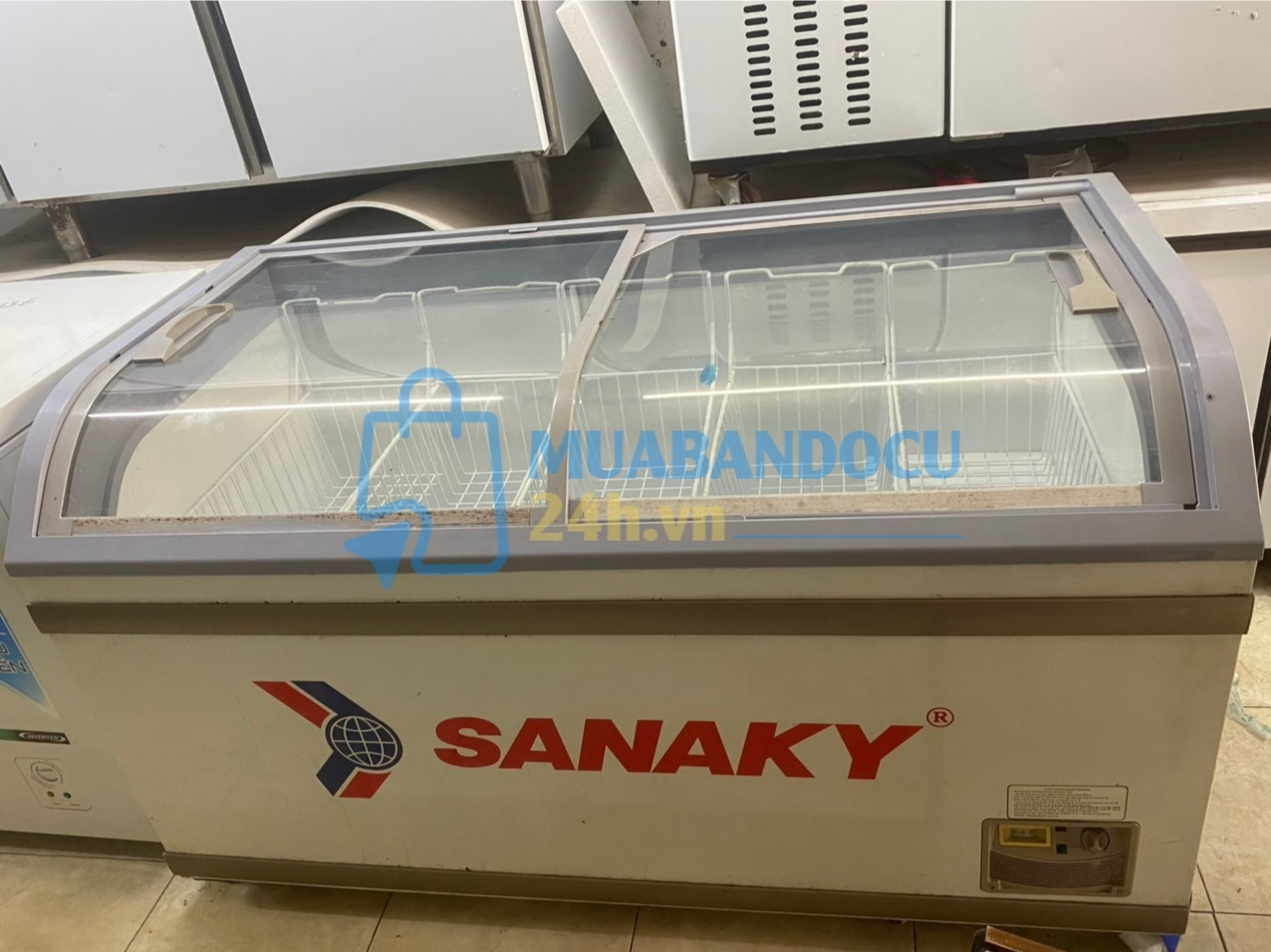 Tủ đông Sanaky 800 lít VH-8088K mới 90%