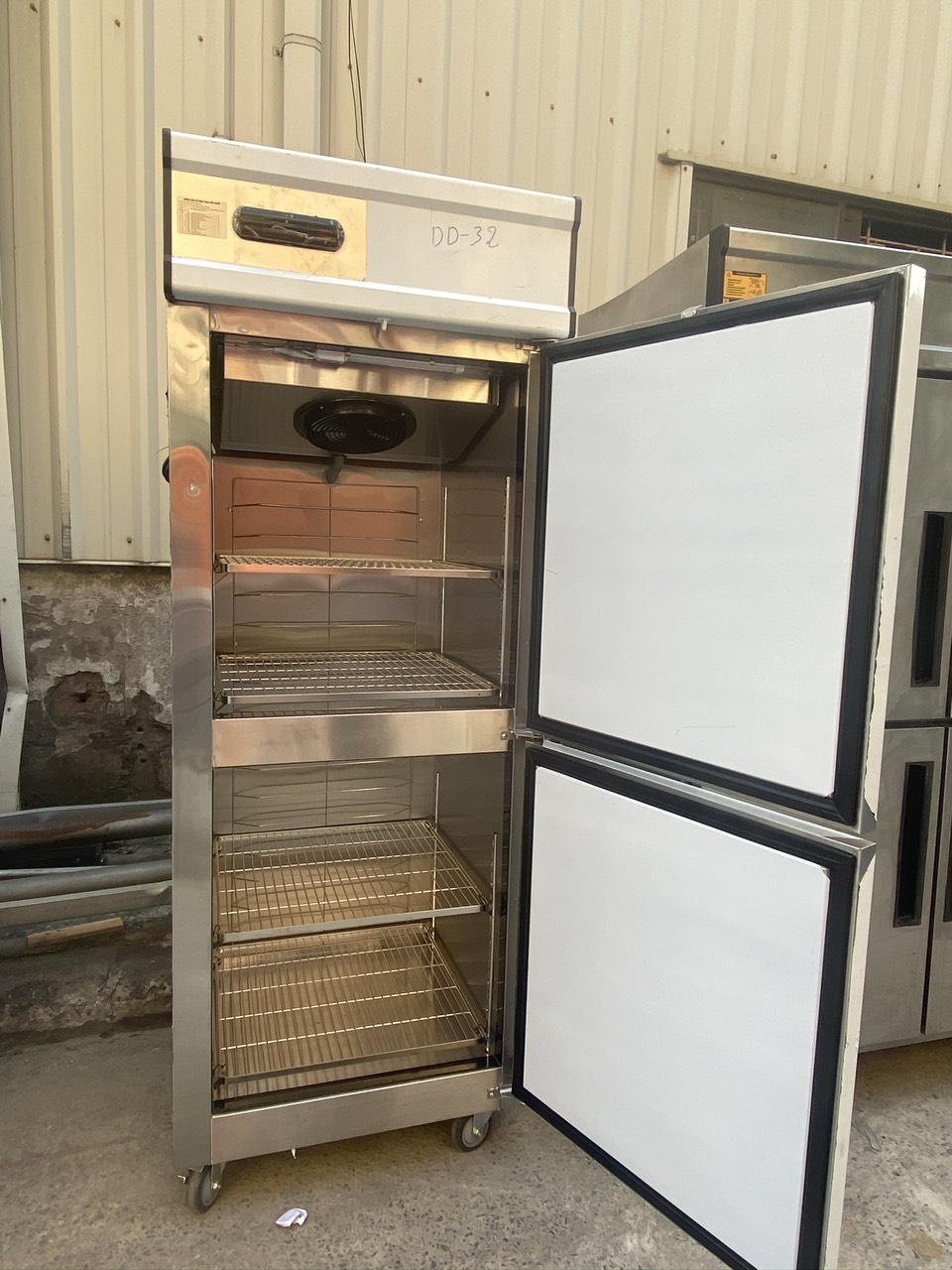 Tủ Đông Inox 2 Cánh Đức Minh 600L, NEW 99%