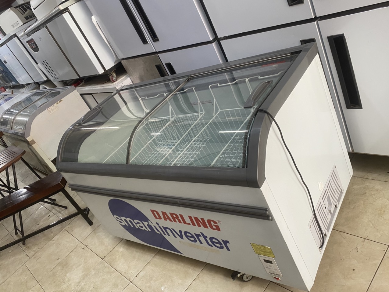 Tủ đông Darling 800 lít DMF-7079ASKI, mới 90%